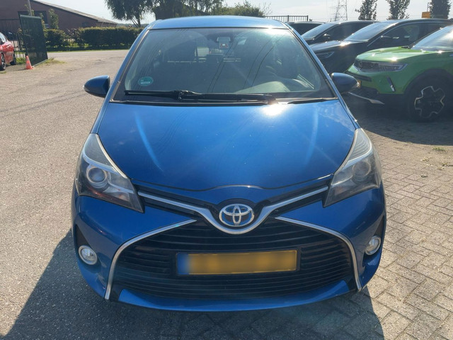 Foto 8 van Toyota Yaris 1.5 Hybrid Trend 75 pk (2016) | Automaat | 75.078 km | Camera | Navi | Keyless | 1 op 3