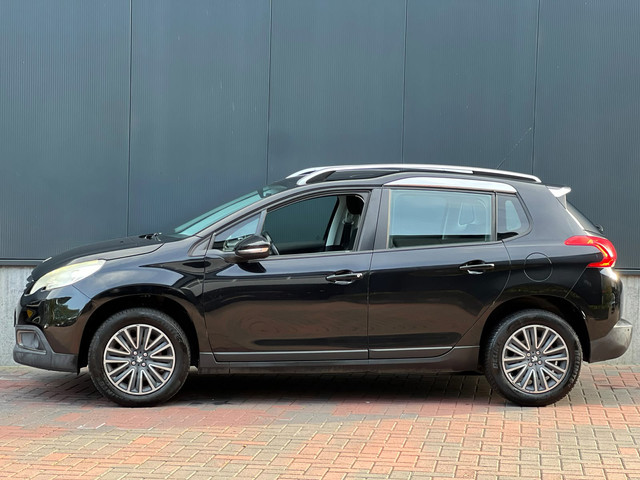 Foto 6 van Peugeot 2008 1.2 PureTech Active * Navi * AUT * Cruise * LED * Pano *