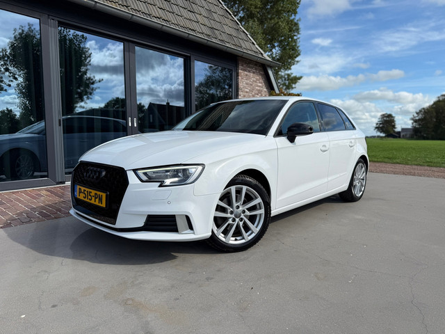 Foto 7 van Audi A3 Sportback 30 TFSI S-Line Cruise Control Sport