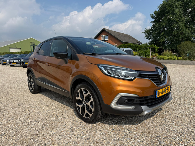 Foto 5 van Renault Captur 1.2 TCe Initiale Paris Camera | Navi | Leer | Stoel VW | Pano | Trekhaak