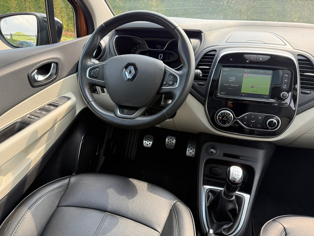 Foto 9 van Renault Captur 1.2 TCe Initiale Paris Camera | Navi | Leer | Stoel VW | Pano | Trekhaak