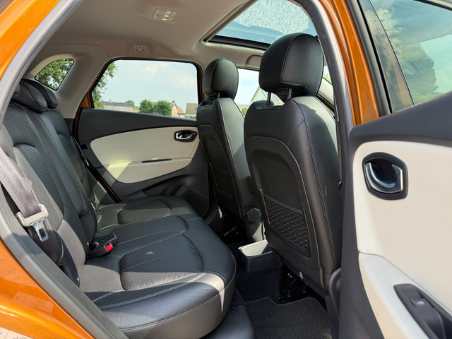 Foto 10 van Renault Captur 1.2 TCe Initiale Paris Camera | Navi | Leer | Stoel VW | Pano | Trekhaak