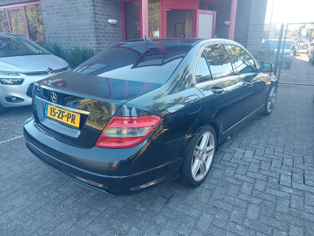 Foto 5 van Mercedes-Benz C-klasse 180 K Avantgarde / Auto goed werkt en goed rijdt