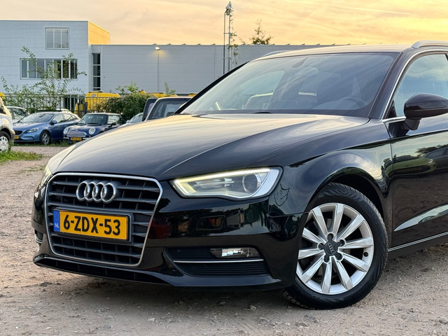 Foto 3 van Audi A3 Sportback 1.4 TFSI Ambition Pro Line plus/ LED/ NAVI