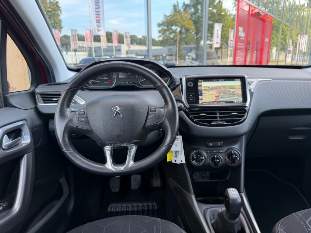 Foto 4 van PEUGEOT 2008 1.2 PureTech Active / Deal. Ond. / CarPlay