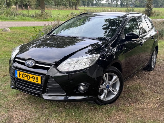 Foto 7 van FORD FOCUS 1.0 EcoBoost / TITANIUM / TREKHAAK / CRUISE / RIJKLAAR