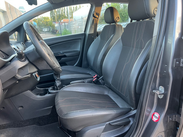 Foto 6 van Opel Corsa 1.4-16V Anniversary Edition - Zeer nette staat