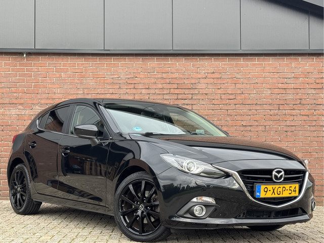 Foto 5 van Mazda 3 2.0 GT-M | NL-AUTO! | LEDER! | NAVI! | TREKHAAK!