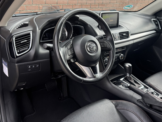 Foto 10 van Mazda 3 2.0 GT-M | NL-AUTO! | LEDER! | NAVI! | TREKHAAK!