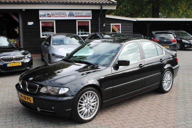 BMW 3-SERIE 330I Executive Automaat - Navi Cruise Clima - 2de eigenaar