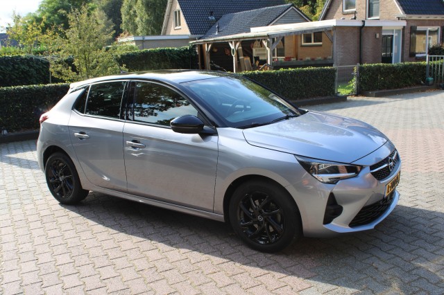 Foto 4 van OPEL CORSA 1.2 GS LINE 102PK Two Tone - Navi Sportstoelen Airco Cruise