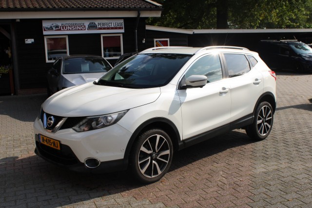 NISSAN QASHQAI 1.2 TEKNA Automaat - Leer Navi 360 Camera keyless