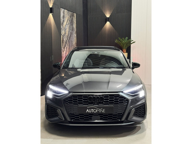 Foto 4 van Audi A3 Sportback 35 TFSI Edition One 3x S-Line|PANO|AMBI LIGHTS|MATRIX|KEYLESS