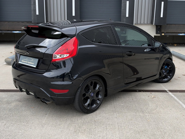 Foto 7 van Ford Fiesta 1.6 Metal, Volleder, Cruise control, Sony