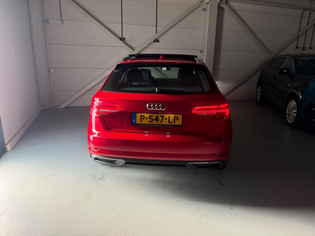 Foto 9 van Audi A3 Sportback 1.4 e-tron Sport Pro Line plus|PANO|LED||LEDER|