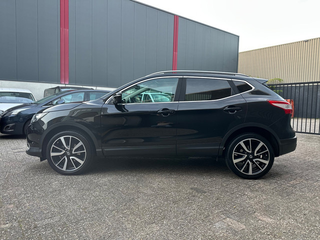 Nissan Qashqai 1.2 Premier Edition Camera Clima Cruise Pano Navi Keyless PDC LM-Wielen.