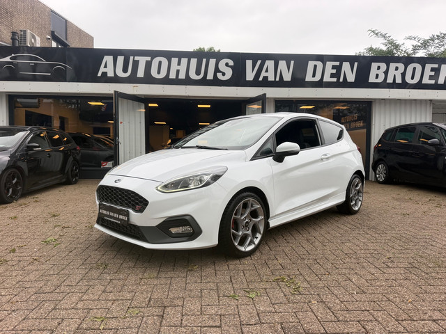 Foto 9 van Ford FIESTA 1.5 EcoBoost ST-3|Camera|LED|B&O|Navi|Carplay AndroidAuto|Sportstoelen|18"lichtmetaal