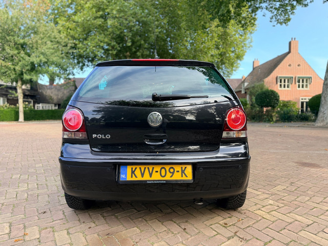 Foto 4 van Volkswagen Polo 1.2 United | Luxe| Nw. APK | 1e Eigenaar | Lage KM!