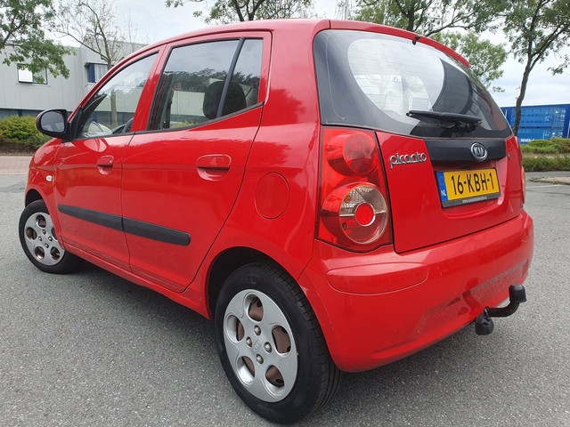 Foto 4 van Kia Picanto 1.0 X-pect