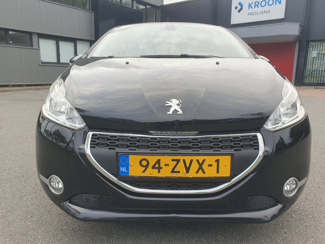 Foto 2 van Peugeot 208 1.2 VTi Envy