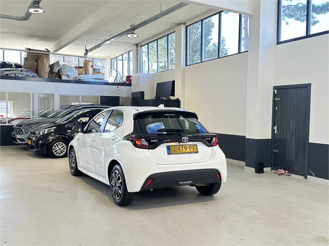 Foto 7 van Toyota Yaris 1.5 Hybrid Active | Camera | Carplay/ Android Auto| NL | 1 EIg|