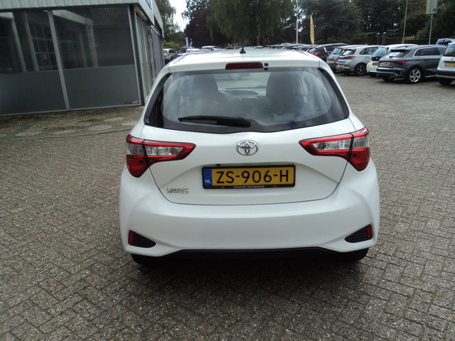 Foto 6 van Toyota Yaris 1.5 VVT-i Active Cruise Control Camera