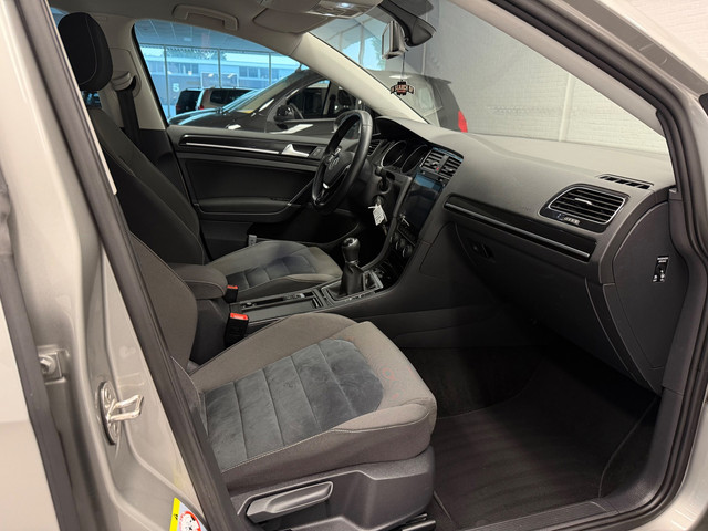 Foto 8 van Volkswagen Golf Variant 1.2 TSI Highline 105 Pk Airco Navi Pdc 96 dkm Nap