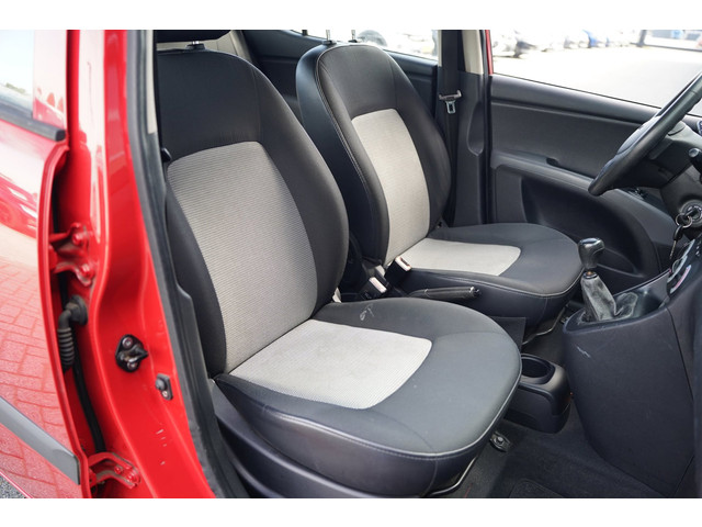 Foto 8 van Hyundai I10 1.1 Active Cool Airco CV Elek Ramen