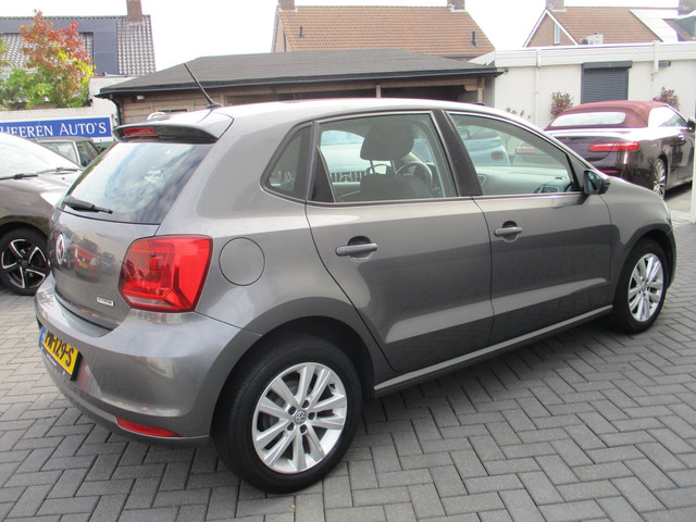 Foto 10 van Volkswagen Polo 1.0 Trendline Airco Facelift 135dkm !!
