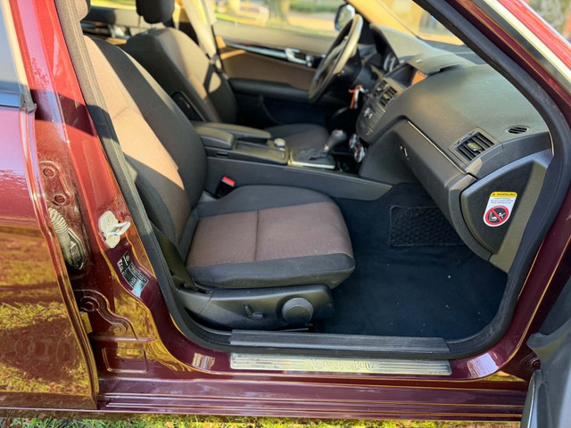 Foto 9 van Mercedes-Benz C-Klasse 180 Kompressor | APK 09/2027