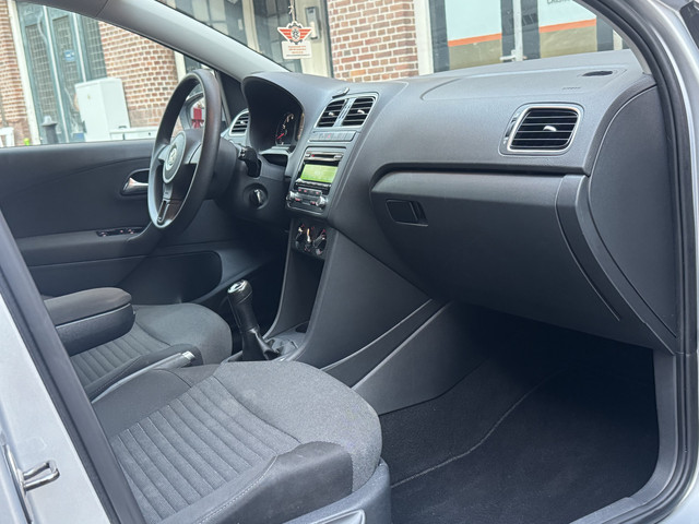 Foto 4 van Volkswagen Polo 1.2 TSI BlueMotion Comfort Edition Airco