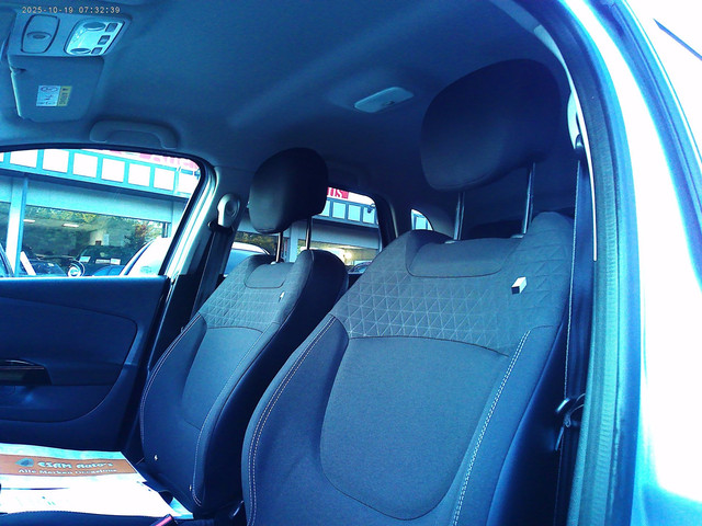 Foto 8 van Renault Captur 0.9 TCe Limited(NAVI+Airco)