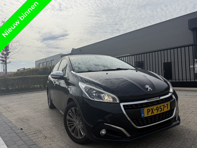 Foto 2 van Peugeot 208 1.6 B.HDi Navi Clima BT Parksnsor Led Fase2