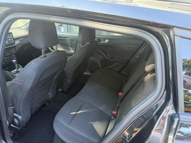 Foto 3 van Ford FOCUS Wagon 1.0 EcoBoost Hybrid ST Line Automaat Stoel & Stuurverwarming | Achteruitrijcamera |
