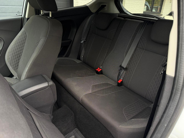 Foto 8 van Ford Fiesta 1.0 EcoBoost ST-line Sport| Riem VV | Navi | Cruise | PDC | 17” | Org NL | NAP