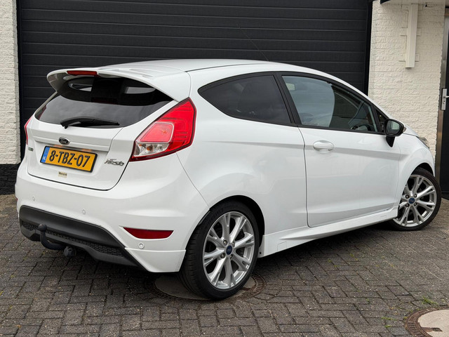 Foto 3 van Ford Fiesta 1.0 EcoBoost ST-line Sport| Riem VV | Navi | Cruise | PDC | 17” | Org NL | NAP