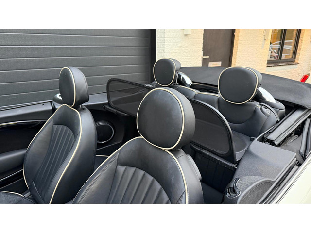 Foto 8 van Mini Cabrio 1.6 Cooper S Chili 184pk | Leder | Xenon | Navi | Stoelverwarming | PDC