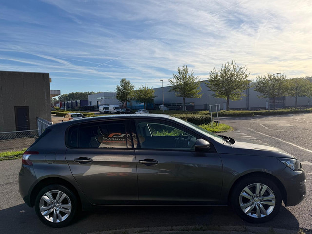 Foto 5 van Peugeot 308 | 2017 | 1.6 BlueHDi Blue Lease Executive | Export en Handel | APK