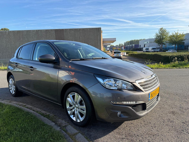 Foto 4 van Peugeot 308 | 2017 | 1.6 BlueHDi Blue Lease Executive | Export en Handel | APK