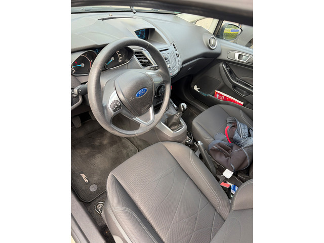 Foto 6 van Ford Fiesta 1.5 TDCi AIRCO/RIJDT GOED/5DEURS/APK 8-2027!!
