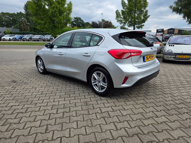 Foto 9 van Ford Focus 1.0 EcoBoost Trend Edition Business FULL OPTIONS
