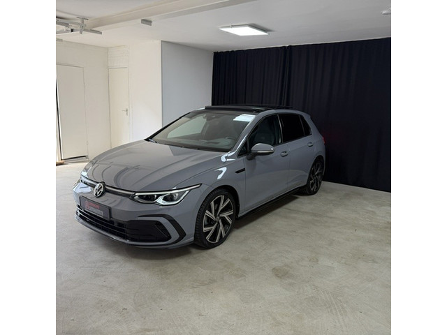Foto 8 van Volkswagen Golf 1.5 TSI R-Line. HUD. H&K PANO.AUTO
