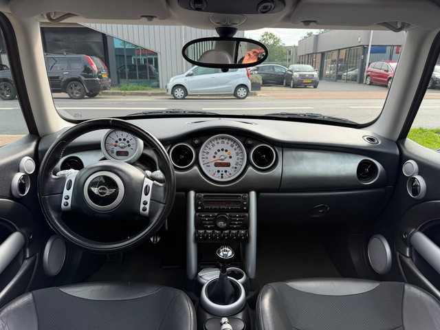 Foto 3 van Mini Cooper Pepper 1.6/Airco/Panorama Dak/Leer/Nieuw Apk