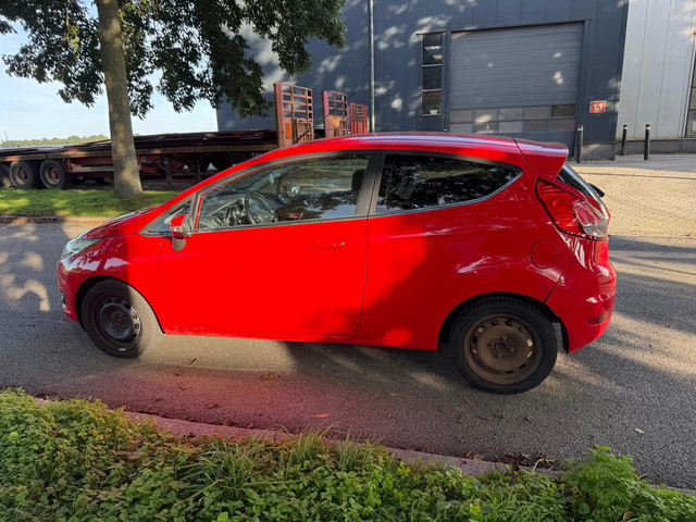 Ford Fiesta 1.6 TDCi Titanium apk 11-7-2027