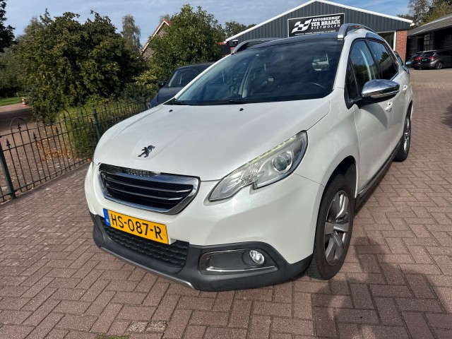 Foto 2 van PEUGEOT 2008 *Pano*Car Play*Trekhaak*Allure