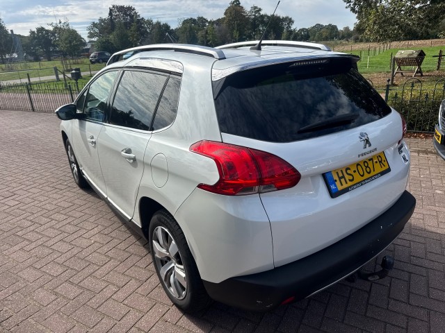 Foto 7 van PEUGEOT 2008 *Pano*Car Play*Trekhaak*Allure