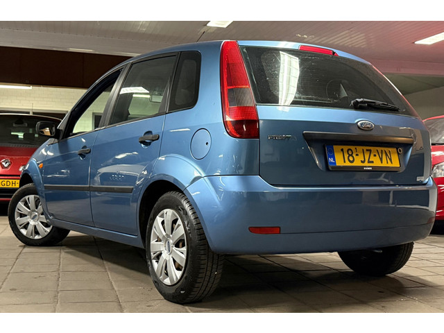 Foto 4 van Ford Fiesta 1.3 Ambiente|NAP|APK04-27|Nettestaat|Scherpeprijs|5Deurs