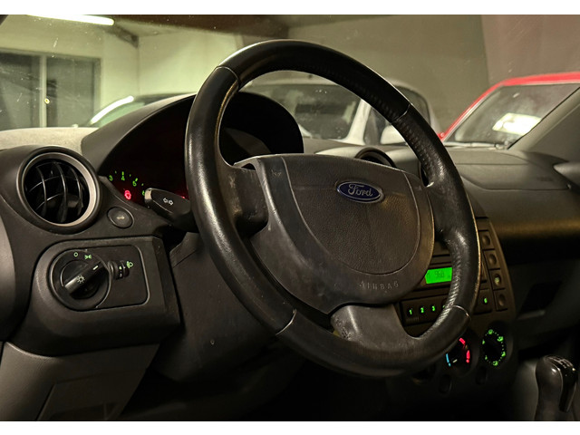 Foto 10 van Ford Fiesta 1.3 Ambiente|NAP|APK04-27|Nettestaat|Scherpeprijs|5Deurs