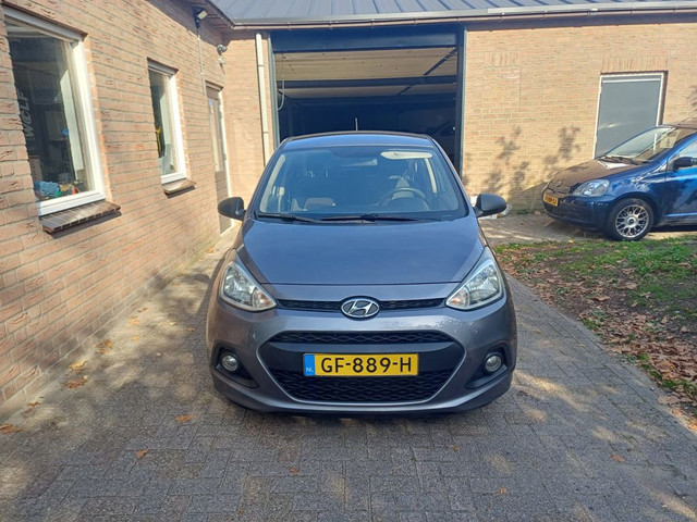 Foto 10 van Hyundai I10 1.0i i-Motion
