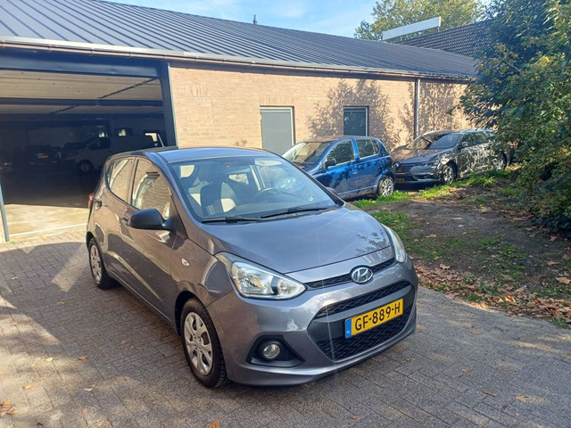 Foto 9 van Hyundai I10 1.0i i-Motion